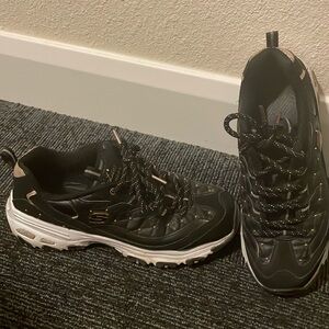 Skechers D Lites size 10